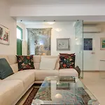 Elegant 3-bedroom In Historic Centre By Malta Weekend Valeta