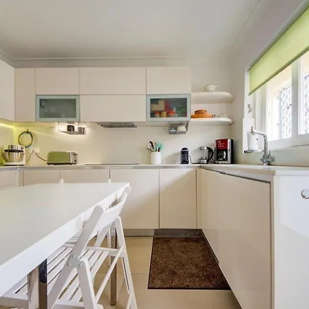 Superb 3 Bedroom Maisonette In Valletta
