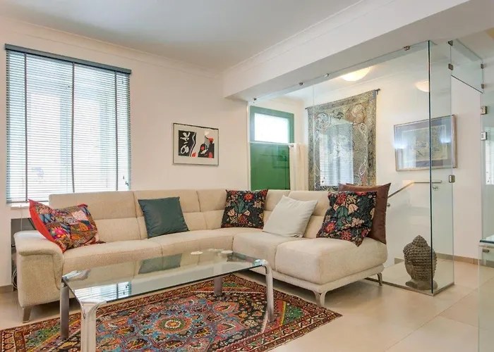 Elegant 3-bedroom In Historic Centre By Malta Weekend Apartamento La Valeta